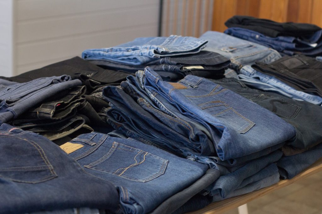 https://dailyalts.com/wp-content/uploads/2019/08/used-clothing-3779497_1920-thredup-175m.jpg https://dailyalts.com/wp-content/uploads/2019/08/used-clothing-3779497_1920-thredup-175m.jpg