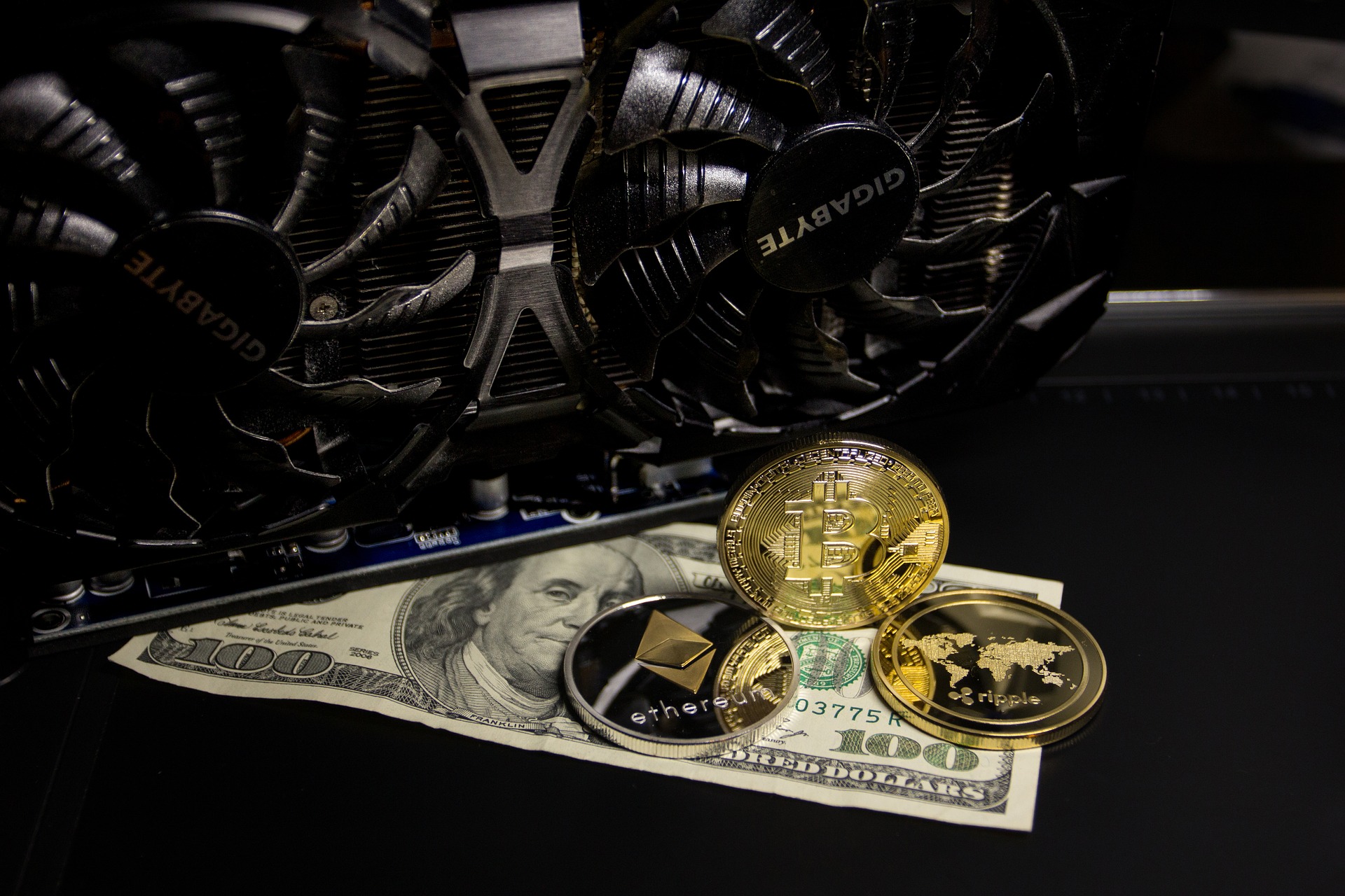 Is Crypto Mining Still Profitable 2019 / Three Men Netted in $722 Million Crypto Mining Fraud ... - Those who bought mining equipment earlier keep mining.