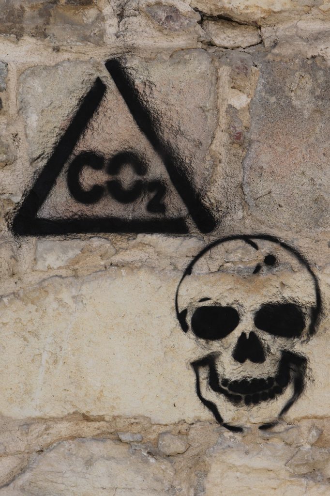 https://dailyalts.com/wp-content/uploads/2020/03/graffiti-on-the-wall-4240287_1280-Co2-earthquakes.jpg