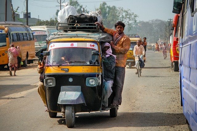https://dailyalts.com/wp-content/uploads/2020/05/rickshaw-2158447_640-bain-india.jpg