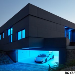 https://dailyalts.com/wp-content/uploads/2020/09/CollColl_Villa_Sophia_BoysPlayNice_24-resized-car.jpg https://dailyalts.com/wp-content/uploads/2020/09/CollColl_Villa_Sophia_BoysPlayNice_24-resized-car.jpg