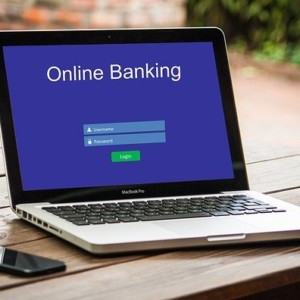 https://dailyalts.com/wp-content/uploads/2020/09/online-banking-3559760_640.jpg https://dailyalts.com/wp-content/uploads/2020/09/online-banking-3559760_640.jpg