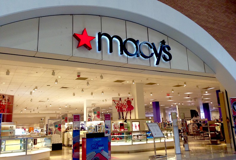 https://dailyalts.com/wp-content/uploads/2020/10/15846704174_042ee1777e_c-Macys.jpg https://dailyalts.com/wp-content/uploads/2020/10/15846704174_042ee1777e_c-Macys.jpg