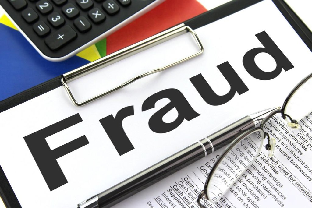https://dailyalts.com/wp-content/uploads/2020/11/1024px-Fraud.jpg https://dailyalts.com/wp-content/uploads/2020/11/1024px-Fraud.jpg