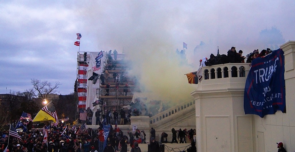 https://dailyalts.com/wp-content/uploads/2021/01/1024px-Tear_Gas_outside_United_States_Capitol_20210106.jpg https://dailyalts.com/wp-content/uploads/2021/01/1024px-Tear_Gas_outside_United_States_Capitol_20210106.jpg