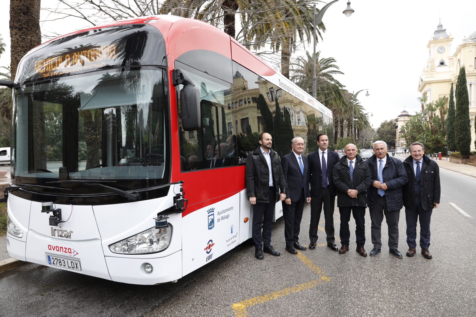 Первый маршрут электробуса. Электробус Irizar. Автобус Иризар 2020. Беспилотный автобус. Общественный транспорт в Испании.