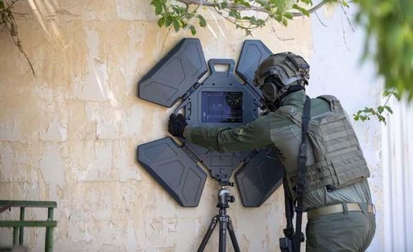 https://dailyalts.com/wp-content/uploads/2022/06/israel-soldier-camero-tech-xaver-1000.jpeg